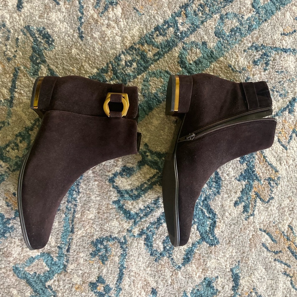 Van Eli Brown Ankle Booties, size 8.5 narrow